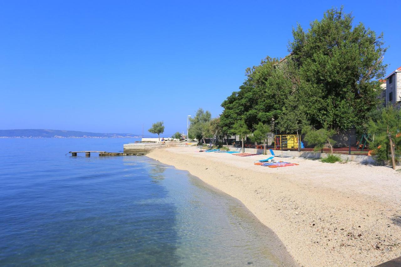 Family Friendly Apartments With A Swimming Pool Kastel Kambelovac, Kastela - 18117 Buitenkant foto