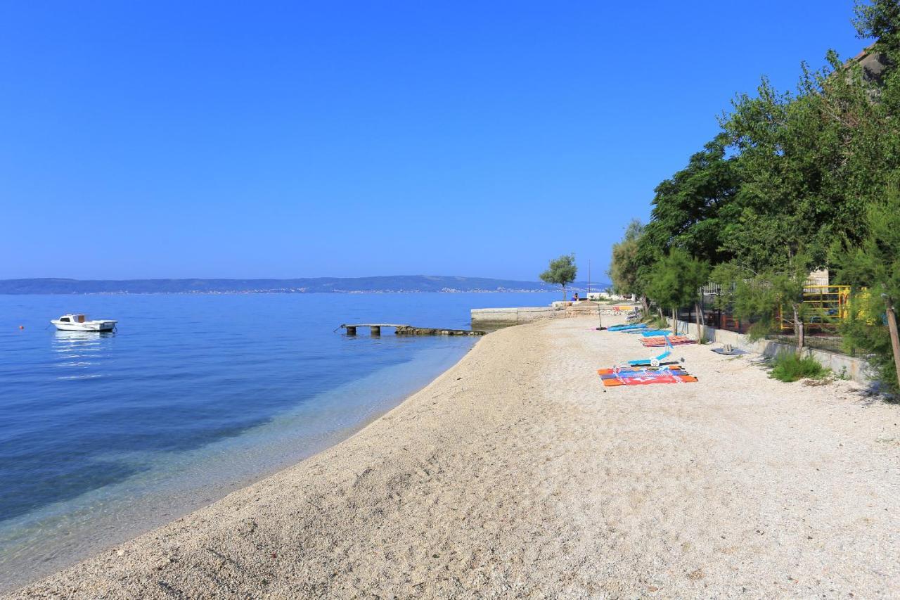 Family Friendly Apartments With A Swimming Pool Kastel Kambelovac, Kastela - 18117 Buitenkant foto